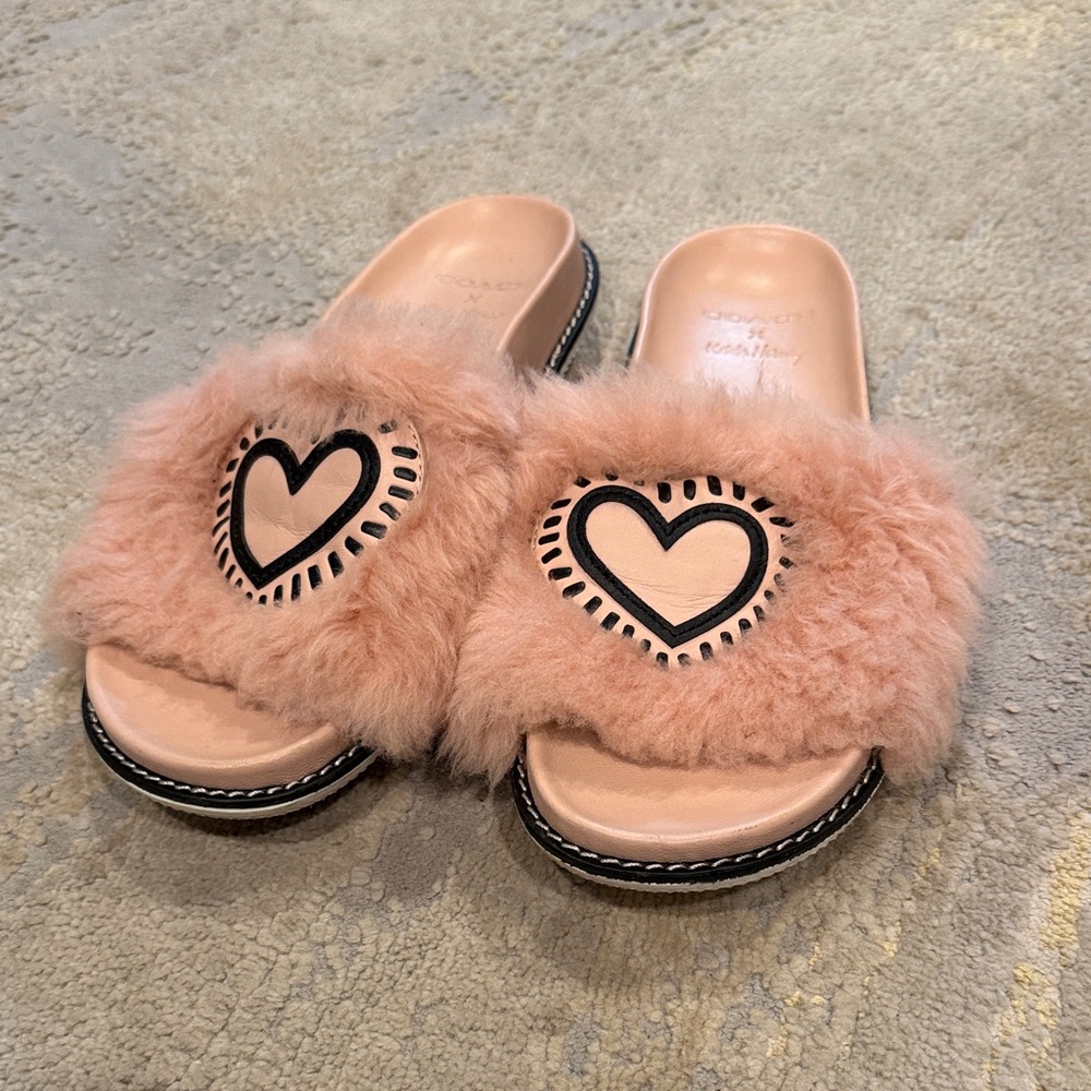 Pink Coach‎ X Keith Haring Fur Slides size 9B in GUC